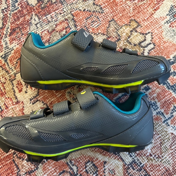 Garneau HRS-80 Multi-Airflex SPD Clip Cycling Shoe Size 38 - Picture 3 of 5